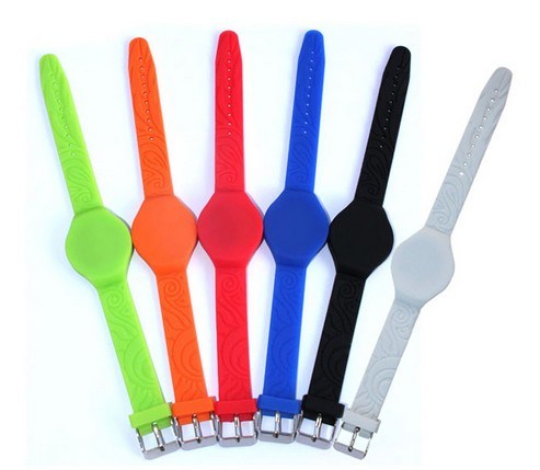 Adjustable silicone bracelet EM 125Khz . Assorted color