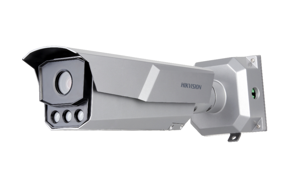 Cámara de flujo de tráfico 4MP 8-32mm IR100 IP67 IK10 6 carriles WDR140 Audio Alarma Hikvision